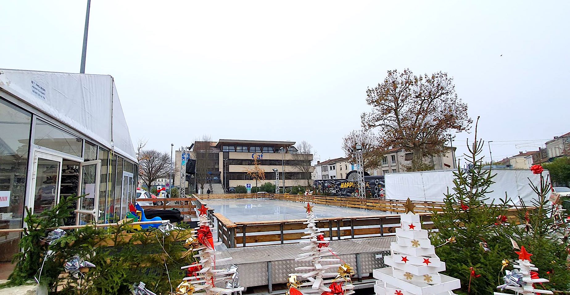 chapiteau-agen-patinoire_1