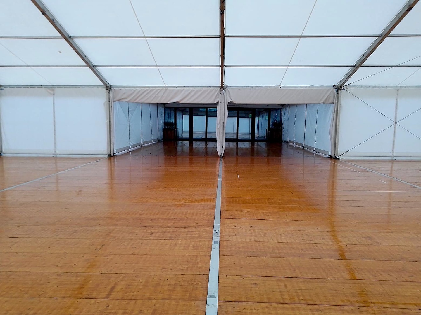 chapiteau-piste-de-danse