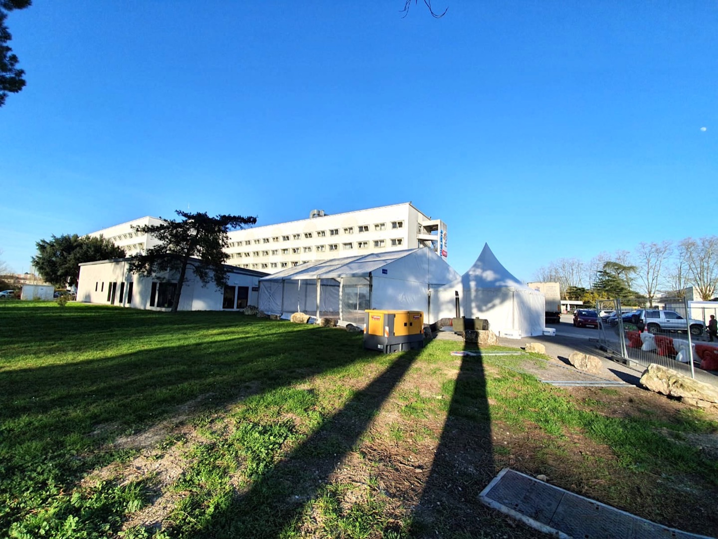 chapiteau-transaprent-bordeaux