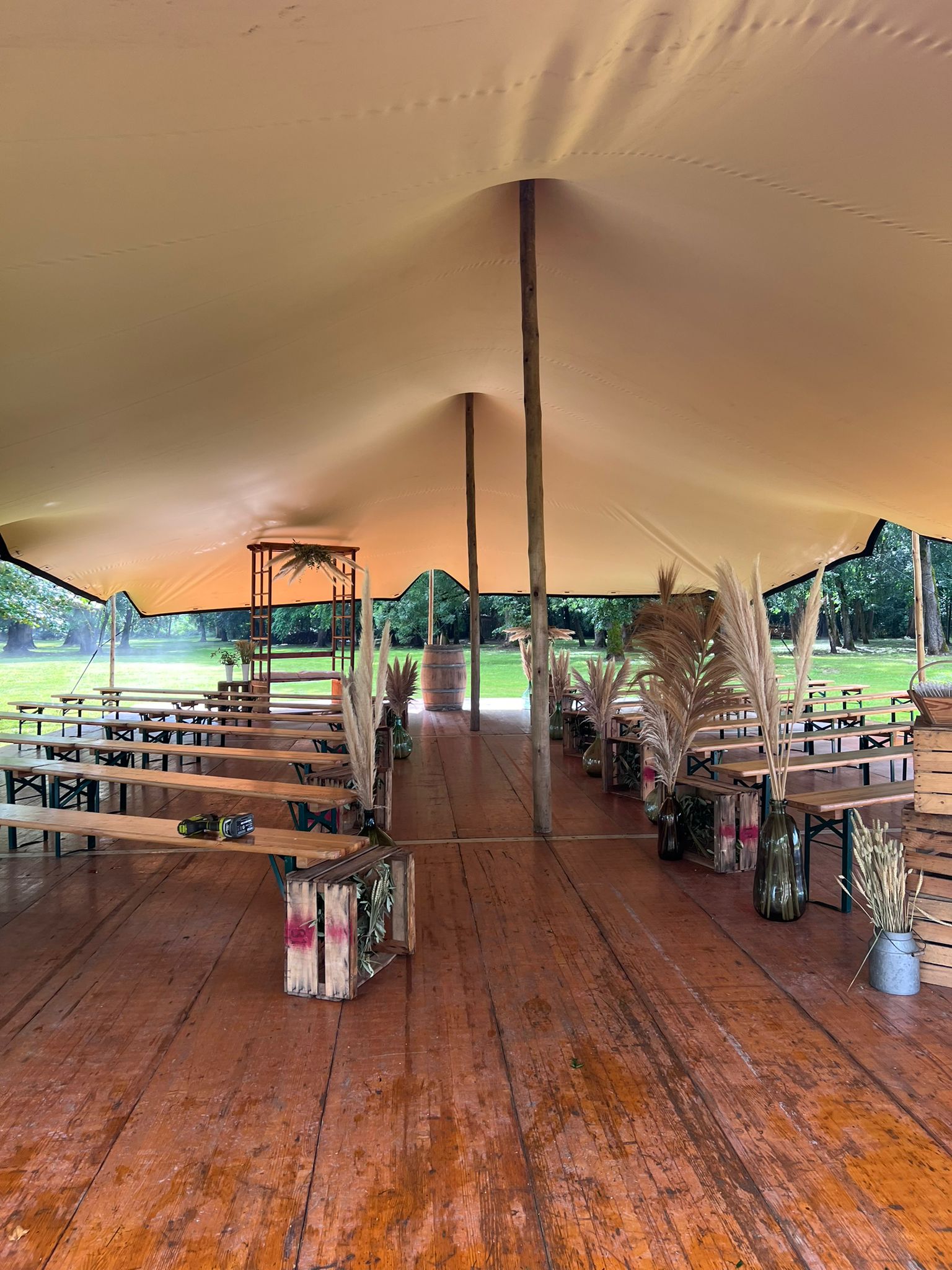 location tente et mobilier