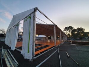 tente-avec-plancher-bordeaux