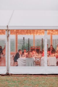 mariage sous un chapiteau